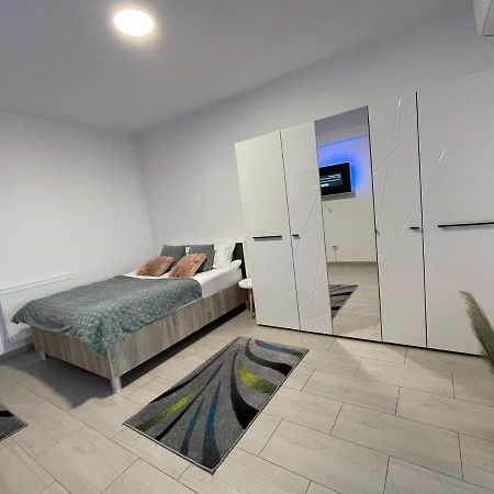Studio Apartment Palas Mall Iasi Buitenkant foto