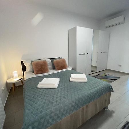 Studio Apartment Palas Mall Iasi Buitenkant foto