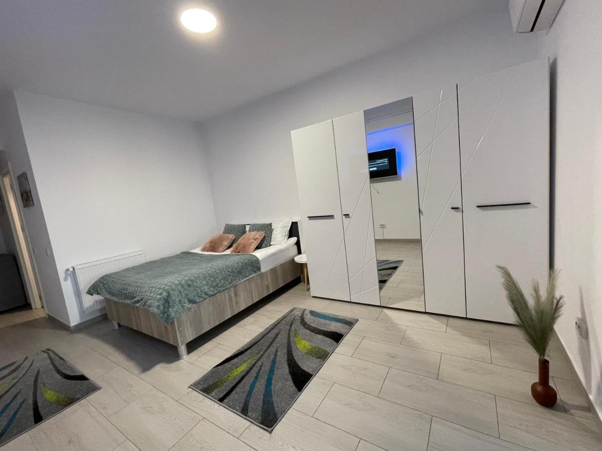 Studio Apartment Palas Mall Iasi Buitenkant foto